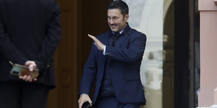 Carrasco, Pinedo y un militar: las opciones que evalúa Milei para reemplazar a Petri