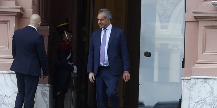 Karina está agradecida con Francos y por ahora sigue Scioli