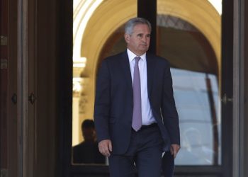 Quirno apeló a un antepasado en la revolución de 1810 para hacerse el patriota y se supo que votó a favor del virrey.