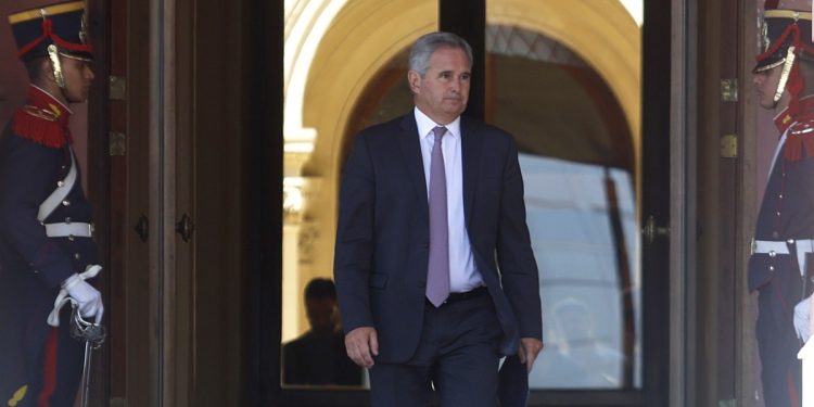 Quirno apeló a un antepasado en la revolución de 1810 para hacerse el patriota y se supo que votó a favor del virrey.