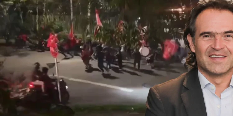 Dura reacción del alcalde de Medellín, Federico Gutiérrez por emboscada de barras bravas de Nacional a fanáticos del América