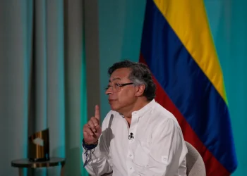 ¿El presidente Gustavo Petro, sin sueldo por su inclusión en la Lista Clinton? / En Secreto