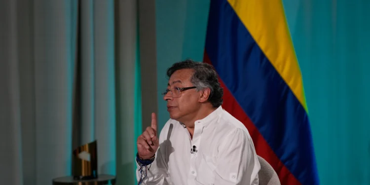 ¿El presidente Gustavo Petro, sin sueldo por su inclusión en la Lista Clinton? / En Secreto