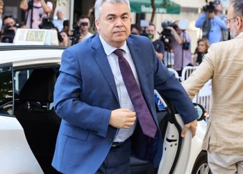 El juez del Tribunal Supremo acuerda la libertad provisional de Santos Cerdán