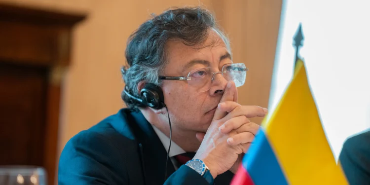 Presidente Gustavo Petro rechaza declaración de la COP30 por omisión del uso de combustibles fósiles