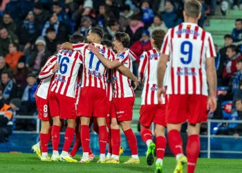 Un repóker para subirse al tren