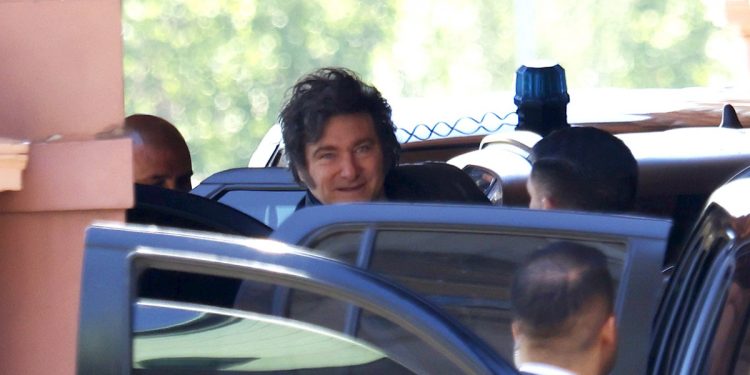 Milei no quiere pelearse con Messi y por eso evita escalar la pelea con Tapia