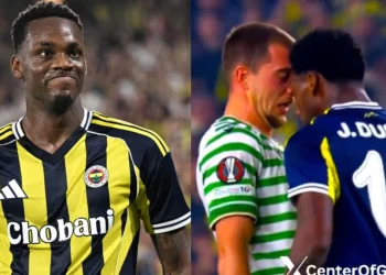 insólita expulsión en la Europa League por lanzarle un cabezazo a un rival (vídeo)