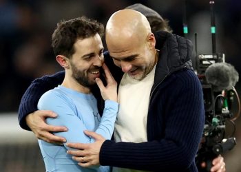 Guardiola, «encantado y feliz» si Bernardo Silva decide renovar