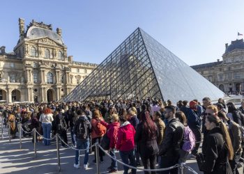 Dégradation des Finances, Adquisiciones surdimensionnées, sous-investissements… Le rapport accablant de la Cour des comptes sur la gestion du Louvre