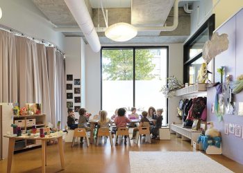 Estudio de Lenguaje y Risa Preescolar / O'Neill McVoy Architects