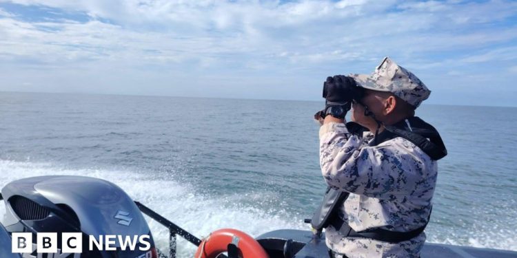 Siete muertos después de que un barco de inmigrantes se hundiera cerca de la frontera entre Tailandia y Malasia