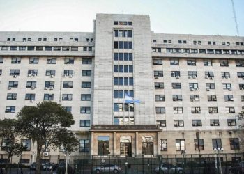 Los jueces también se quejan de la motosierra: denuncian un recorte del 8 por ciento en el Presupuesto 2026 | Duro comunicado de los presidentes de las Cámaras Federales penales