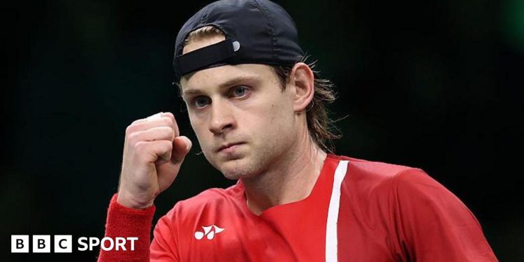 Finales de la Copa Davis: conversaciones planeadas con estrellas ausentes cuando Bélgica venció a Francia en el primer partido