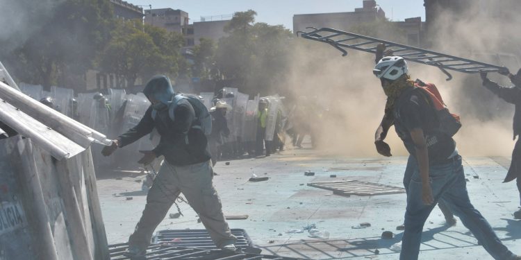 Protesta en México inspirada por el movimiento Generación Z atrae a viejos críticos del gobierno | Protestas Noticias