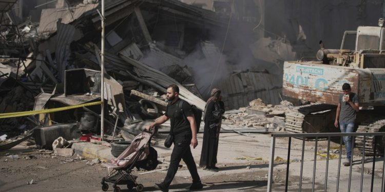 Israel bombardea los suburbios del sur de Beirut | Noticias