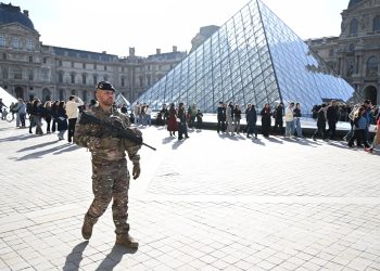 Dos sospechosos más acusados ​​por el atraco al Louvre | Noticias del crimen