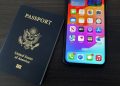Los pasaportes digitales estadounidenses llegarán a Apple Wallet, pero no se deshaga todavía de su antiguo pasaporte