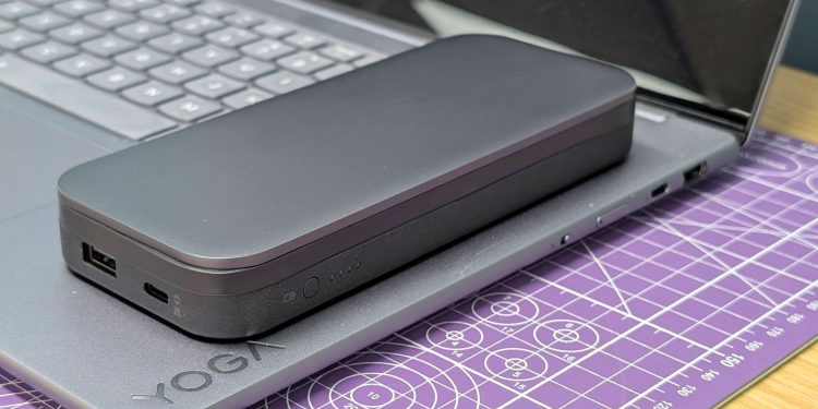 Revisión del banco de energía para computadora portátil Lenovo Go USB-C: controle el desorden de las bolsas gracias a un cable de carga incorporado
