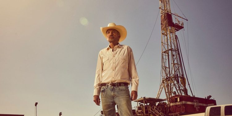 “Landman” cae como un Michelob Ultra