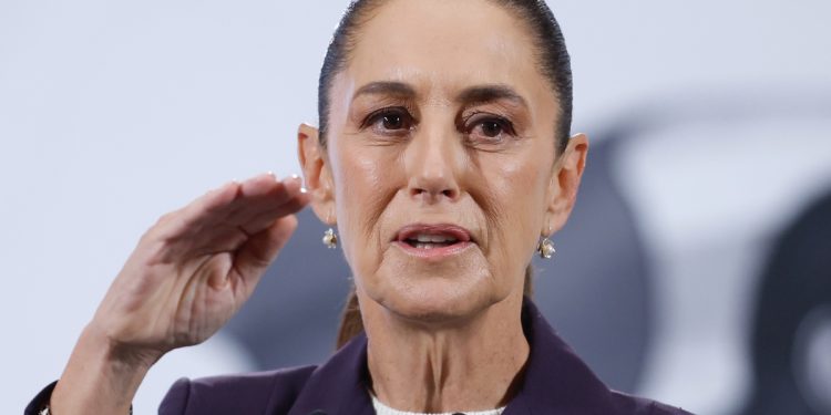 Claudia Sheinbaum denuncia acoso y pide justicia para todas las mujeres