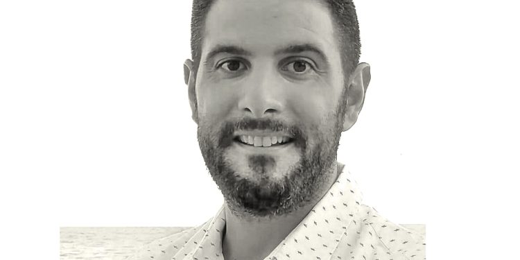 Demetrio Fernández Muñoz: «El aforismo no se improvisa: se decanta»