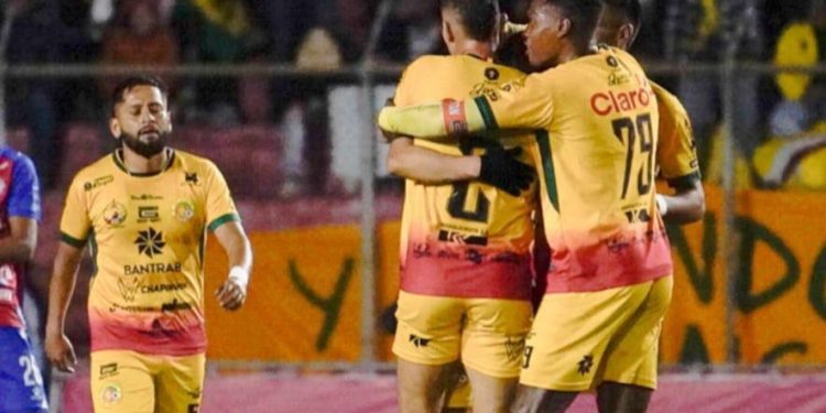 Solo dos goles en cuatro partidos marcan el inicio de la jornada 18; Festejaron Malacateco y Marquense