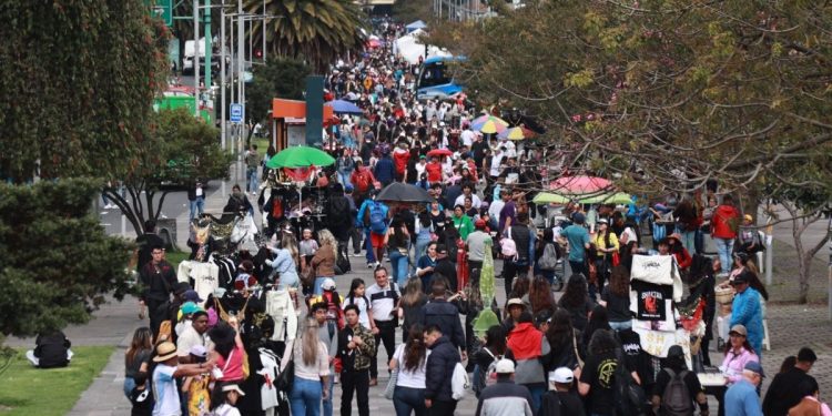 Cierres viales y aglomeraciones complicaron la movilidad por el concierto de Shakira