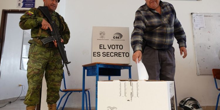 Ecuador necesita romper su ciclo de polarización política