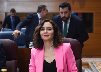 El Gobierno llevará a los tribunales a Ayuso por el registro de objetos al aborto