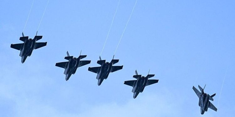 Seis aerolíneas internacionales cancelan vuelos comerciales a Venezuela tras alerta de EE.UU. | último | MUNDO