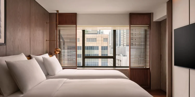 Ganancias inesperadas con tarjetas de crédito y recortes de empleos en IA