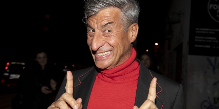Movimientos artísticos: ¿por qué, Maurizio Cattelan, por qué?
