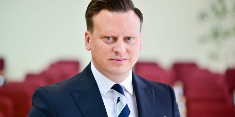 Lituania prohíbe al rapero ruso – POLITICO