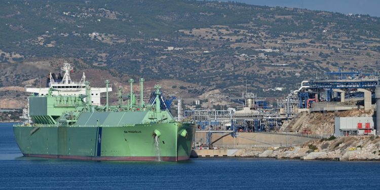 Atenas y Kyiv firman un acuerdo sobre GNL mientras Grecia adopta la agenda energética de EE. UU. – POLITICO