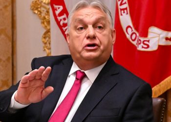 Ucrania no tiene «ninguna posibilidad» de ganar la guerra, dice Orbán de Hungría – POLITICO