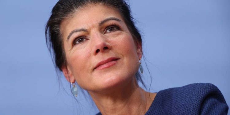 El ícono de extrema izquierda de Alemania renuncia como líder del partido populista que ella fundó – POLITICO