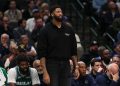 Anthony Davis de los Mavericks será reevaluado en 7 a 10 días mientras continúa la recuperación de la distensión en la pantorrilla izquierda