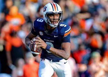 Proyecciones de tazones de fútbol universitario: equipos en el centro de atención a medida que el panorama de la postemporada se aclara