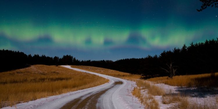 La aurora boreal podría ser visible en los Estados Unidos esta noche y mañana