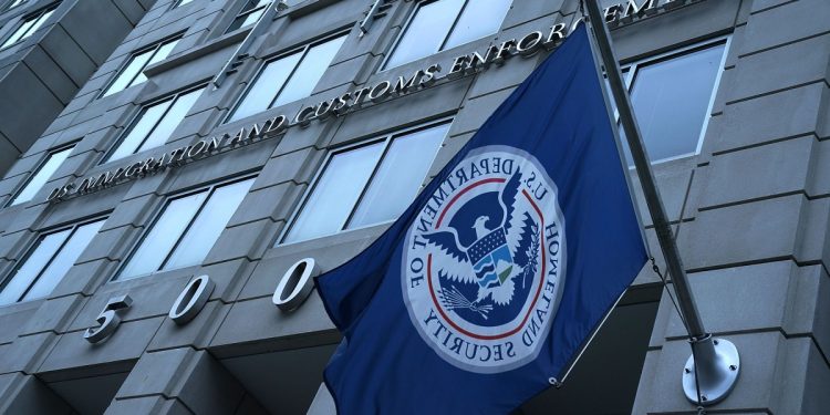 JustiGuide quiere utilizar la IA para ayudar a las personas a navegar por el sistema de inmigración de EE. UU.