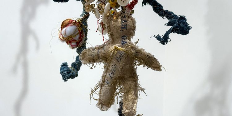 Somos los fantasmas de la historia