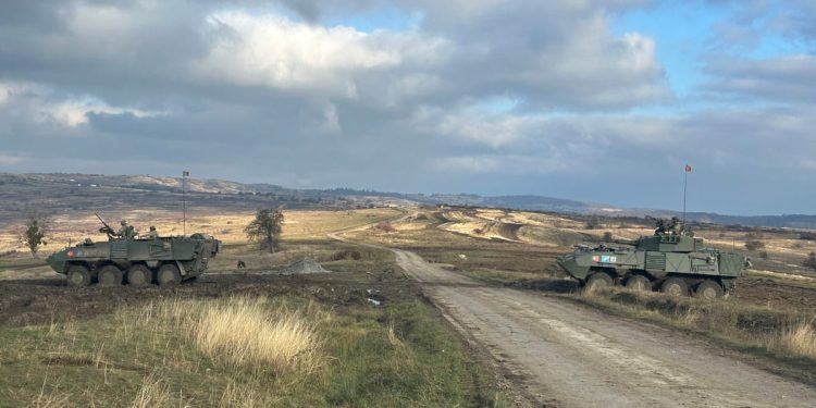 Mientras Estados Unidos retrocede, la OTAN muestra sus músculos en Rumania – POLITICO