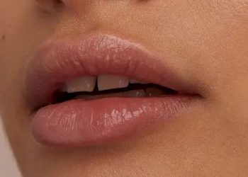 Las 7 mejores mascarillas labiales para evitar los labios secos y agrietados