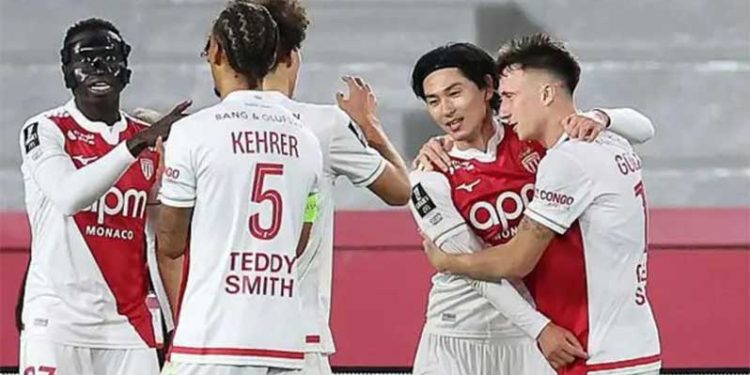 Minamino ataca y el Mónaco vence al PSG