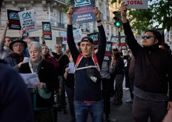 TotalEnergies acusada de complicidad en crímenes de guerra para masacres en territorios de Mozambique