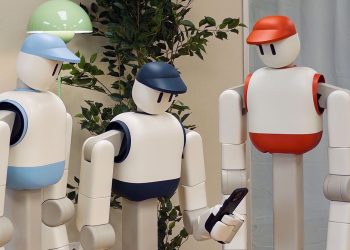 Este robot doméstico limpia las mesas y carga el lavavajillas por sí solo