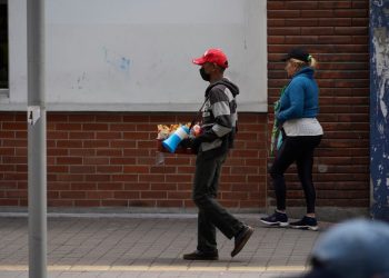 Mercado laboral en Ecuador no muestra cambios significativos a octubre de 2025, según el INEC | Economía | Noticias