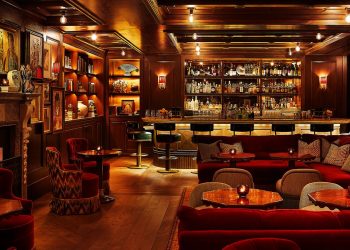 Los mejores bares de hotel de Nueva York, desde los clásicos Martini Haunts hasta los tejados con vistas a Central Park