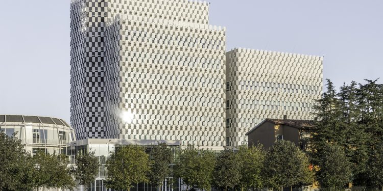 Torres OpenZone / CÍRCULO AMDL